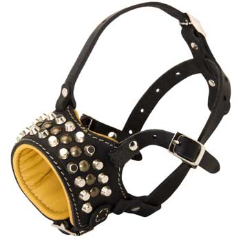 Adjustable Leather Schutzhund Dog Muzzle with Studs for Walking Dog 